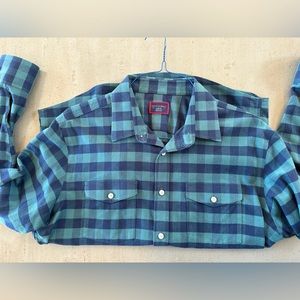 Men’s Large Untuckit Flannel
